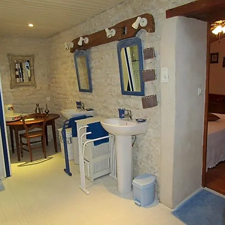 Bed & Breakfast La Piaule 3*